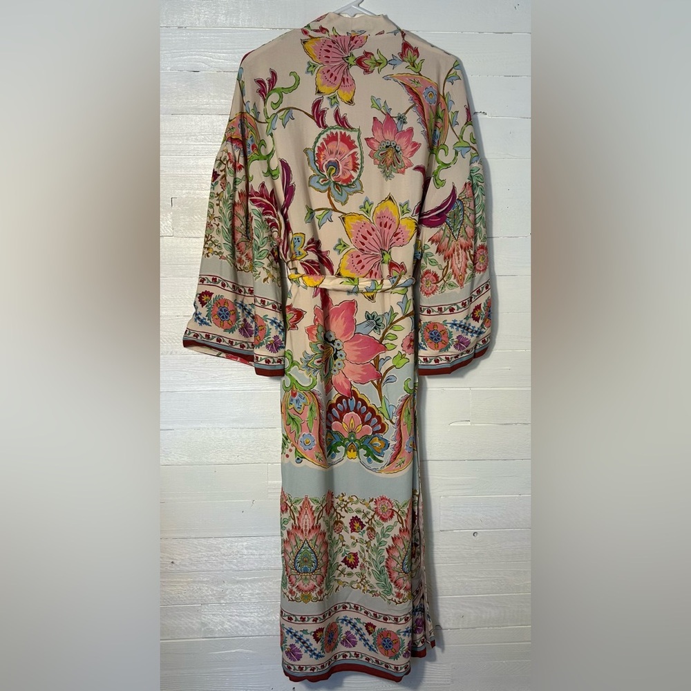 NWT Zara floral oversized kimono/robe, belted, lined, womens size XS. - Picture 5 of 10